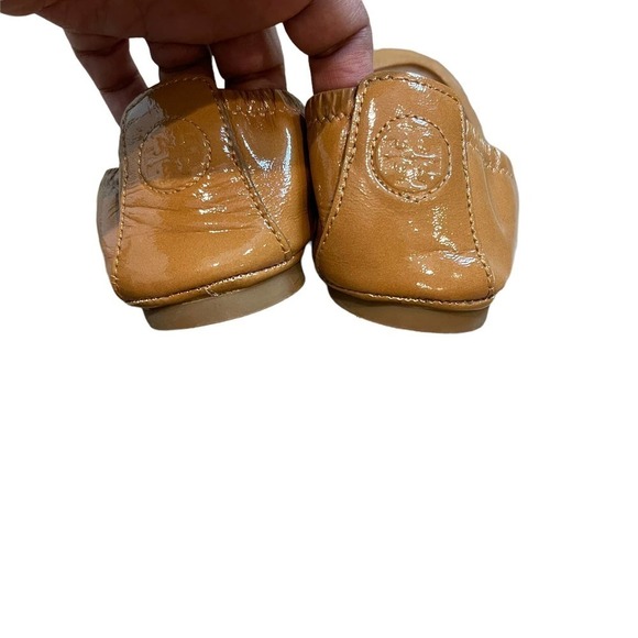 Tory Burch Eddie Ballet Flats Royal Tan Patent Leather Slip On Neutral Size 7 - Picture 9 of 12